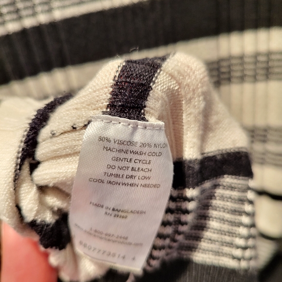 Dip white/black crew neck sweater size L - Picture 9 of 9